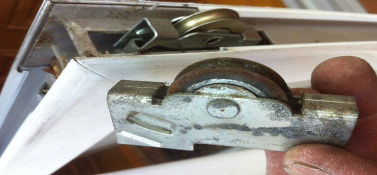 screen door roller repair in Alameda